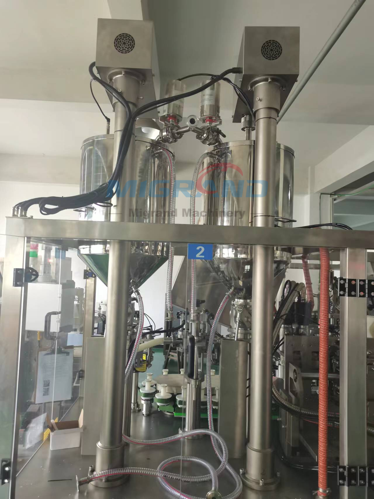 GD-150A Hopper with heating and mixing-1 GD-150A Buncăr cu încălzire și amestecare-1