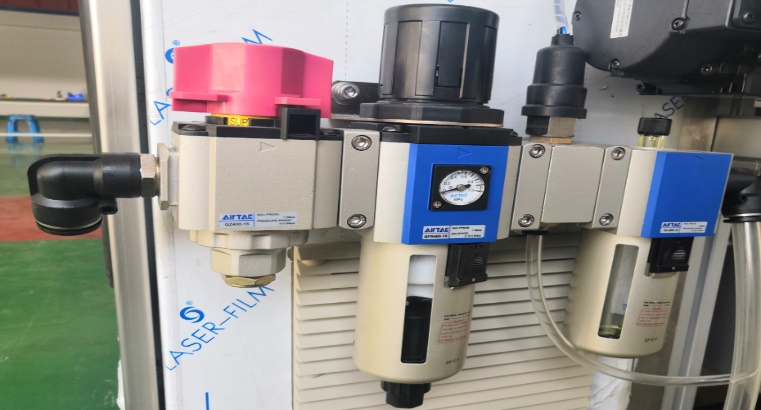 Filtru de separare ulei-apă Yadeke亚德客油水分离过滤器